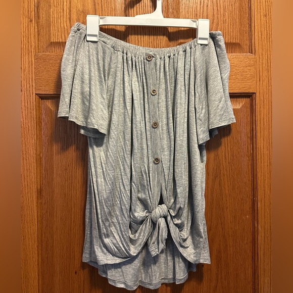Gray Off-Shoulder Women's Top - Picture 1 of 6